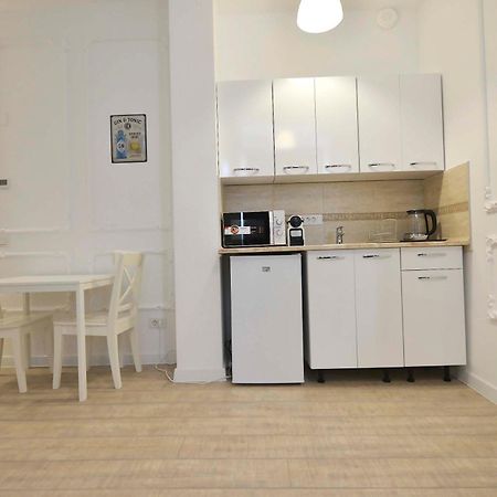 Otilia Aparthotel Bukarest Exteriör bild