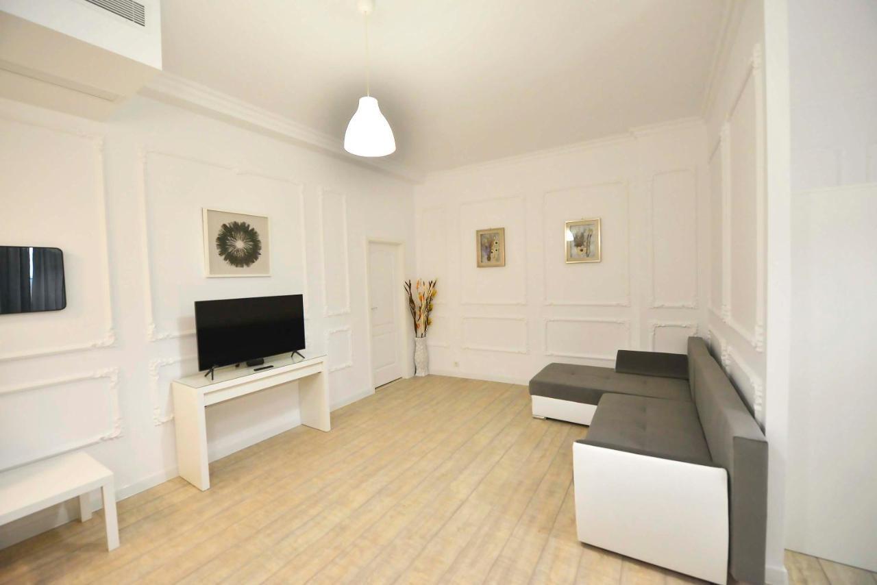 Otilia Aparthotel Bukarest Exteriör bild