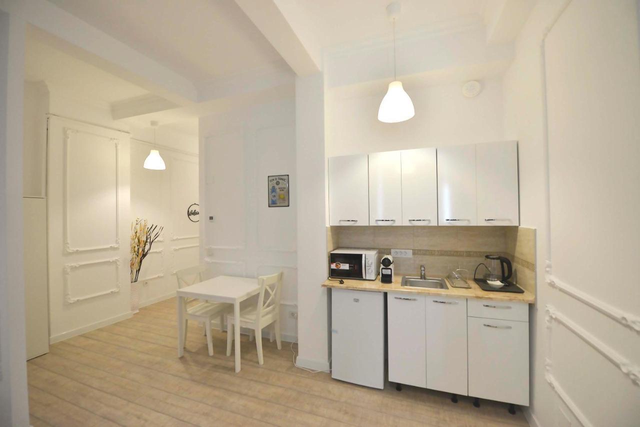 Otilia Aparthotel Bukarest Exteriör bild