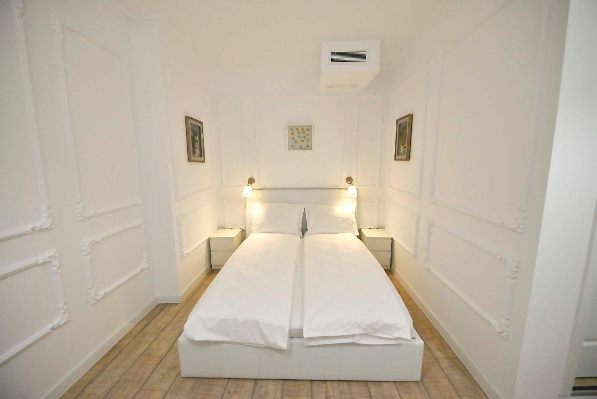 Otilia Aparthotel Bukarest Exteriör bild